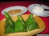 Flan aux crevettes dans une feuille de bananier